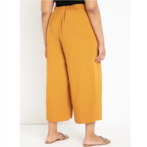 Eloquii Button Detail Crop Pant - Picture 6 of 6